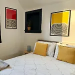 Roost Hill Guest House